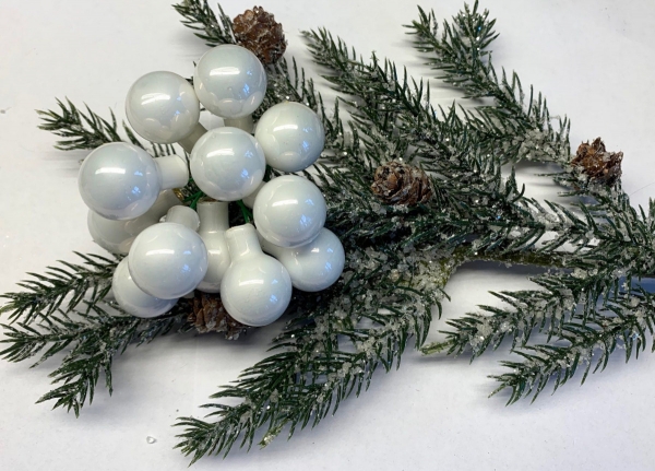 Weihnachtskugel / Spiegelbeere weiss glanz